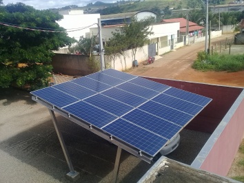 Sistema fotovoltaico para garagem solar